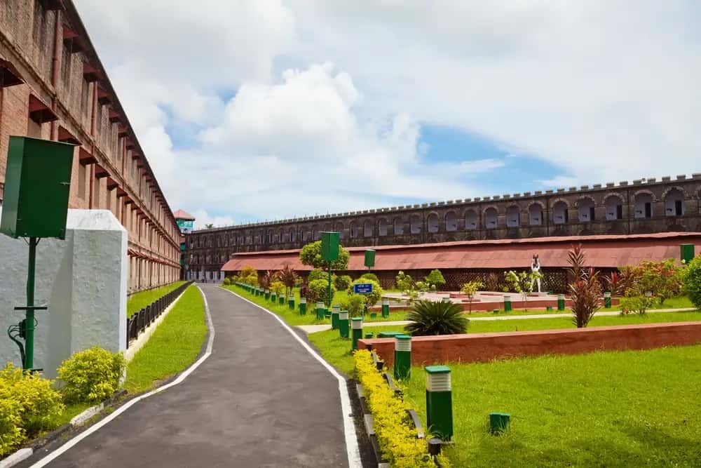 Bike and Car Rental in India - GoWheelo