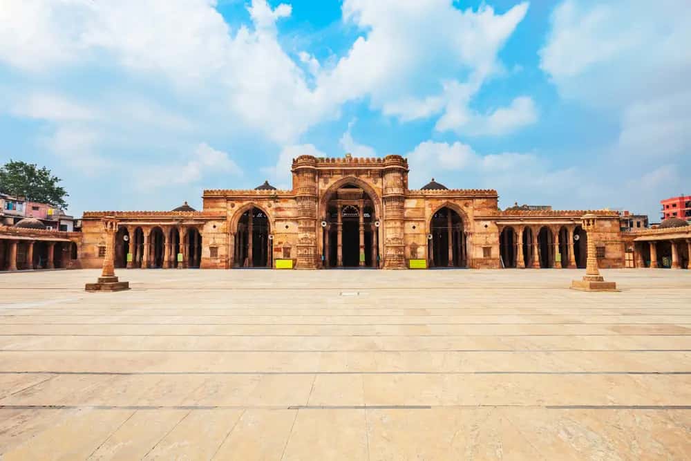 Bike and Car Rental in India - GoWheelo